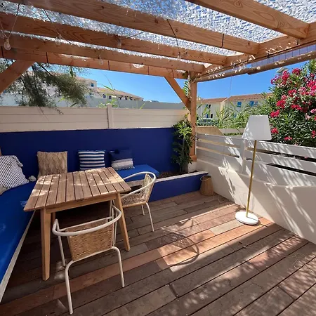 Le Poulpe Bleu Holiday home